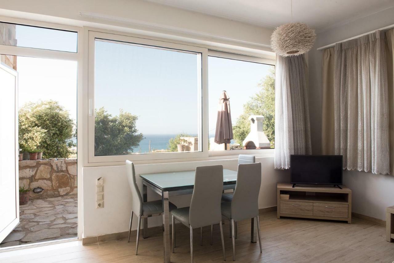 Pantanassa Villas Agia Marina  Bagian luar foto