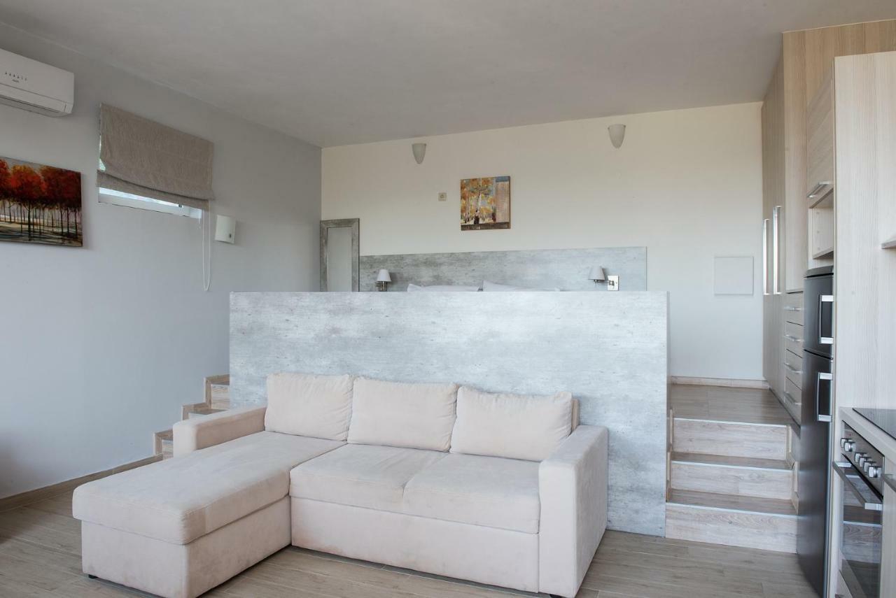 Pantanassa Villas Agia Marina  Bagian luar foto