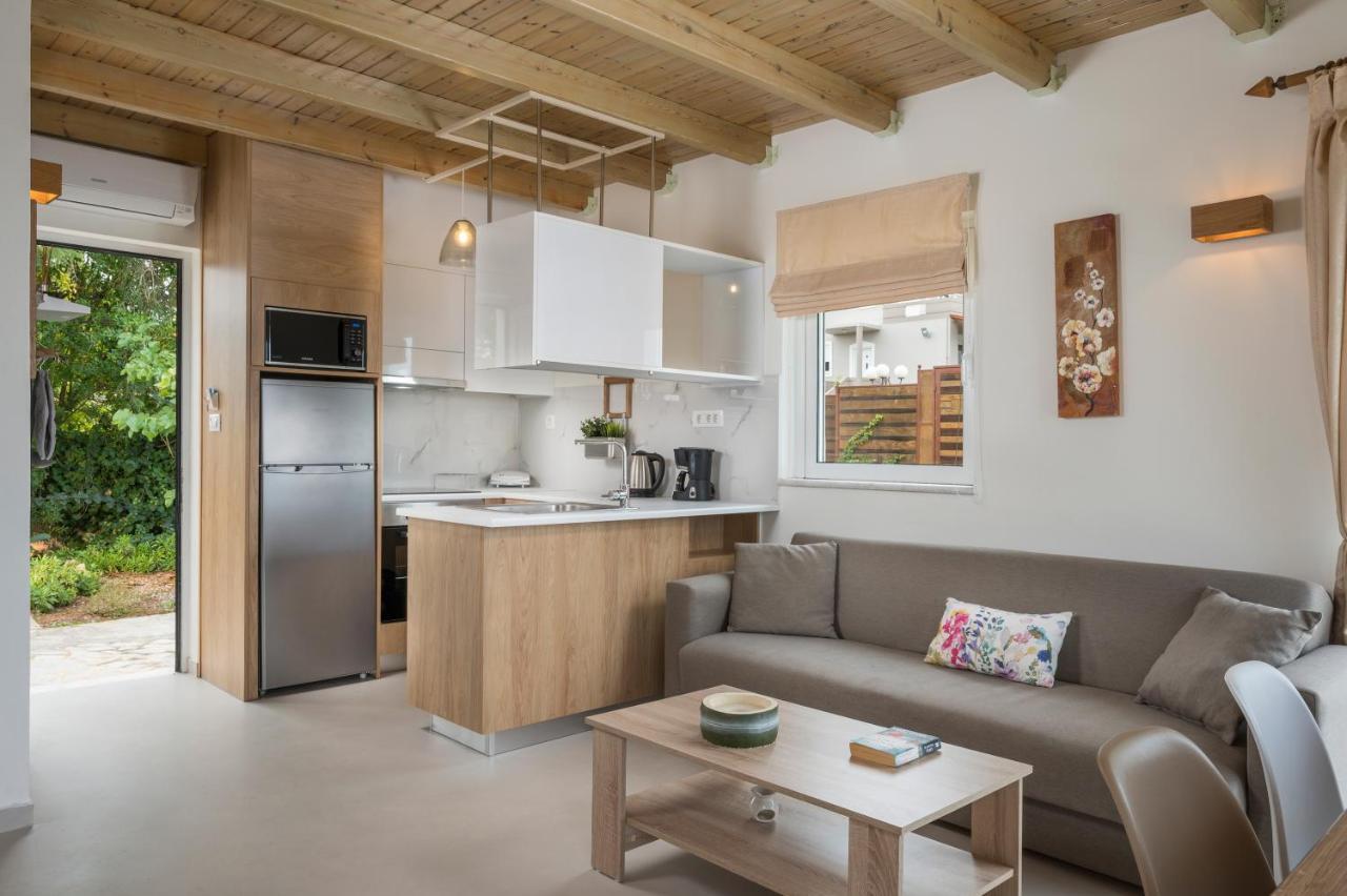 Pantanassa Villas Agia Marina  Bagian luar foto