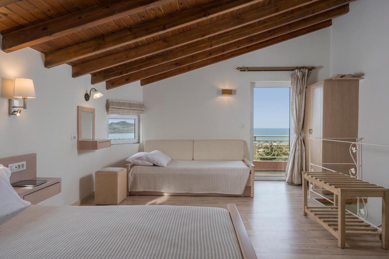 Pantanassa Villas Agia Marina  Bagian luar foto